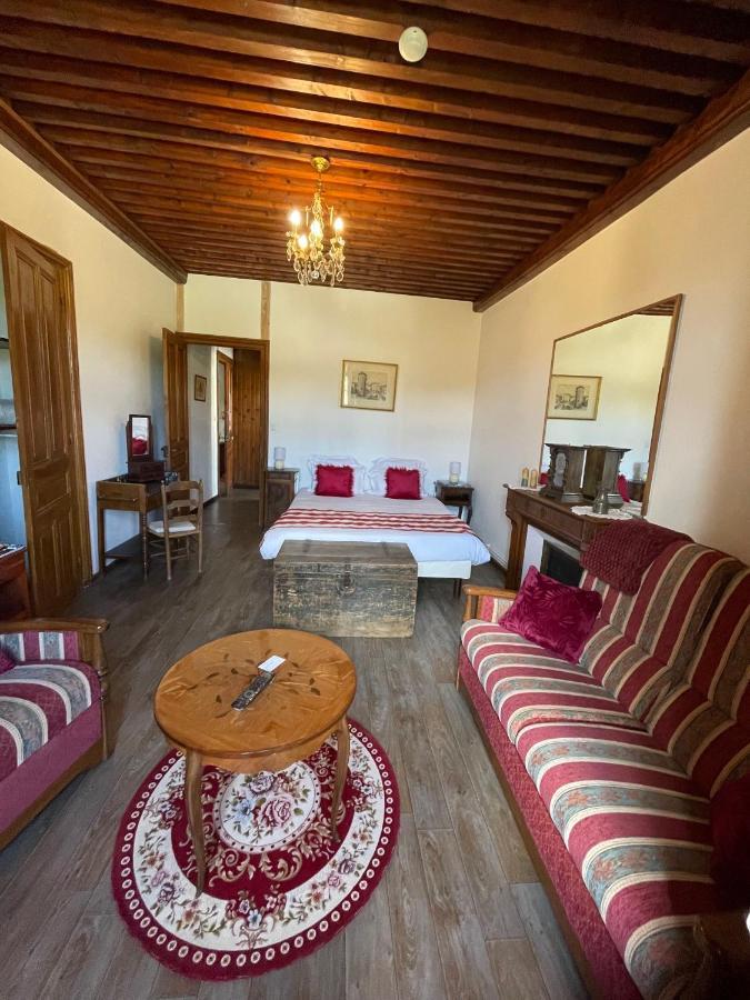 Bed and Breakfast Manoir du Grail à Devesset Extérieur photo